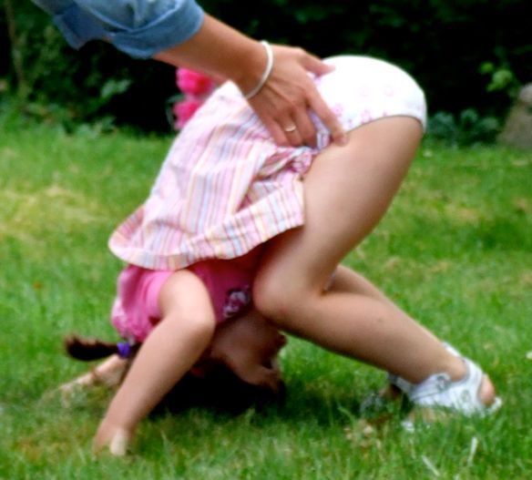 kullerbytta Vem lärde dig slå kullerbyttor?